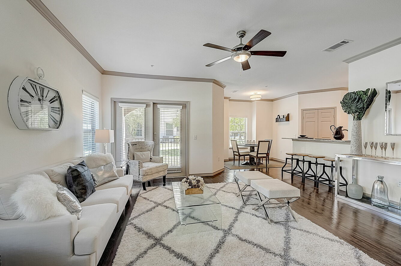 Apartments For Rent In Conroe Capri Villas at the Lake Features